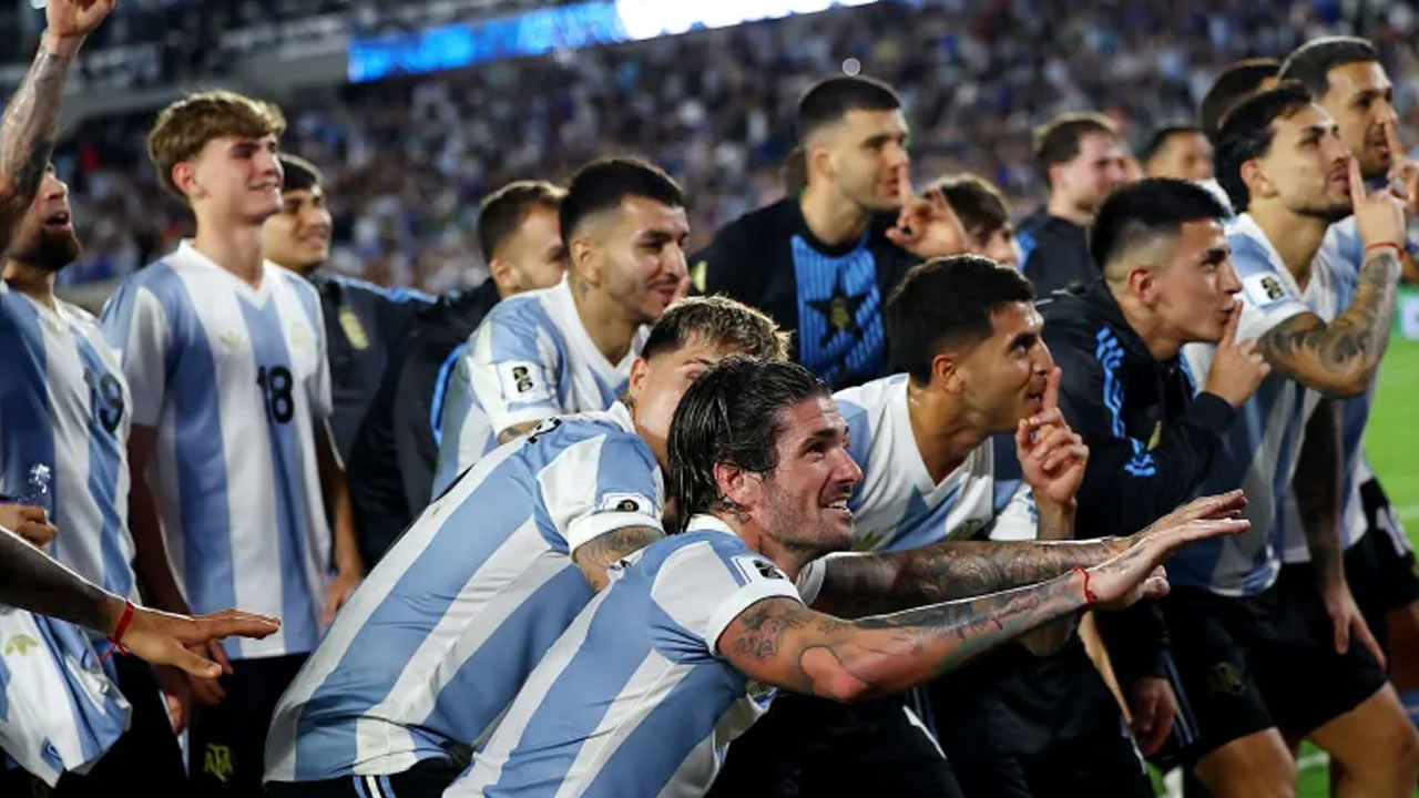 গ্রুপের প্রতিপক্ষের সঙ্গে আর্জেন্টিনা, ব্রাজিলের রেকর্ড কী?