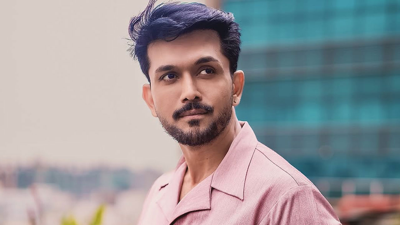 আগুনে পোড়ার পর কেমন আছেন আরিফিন শুভ?