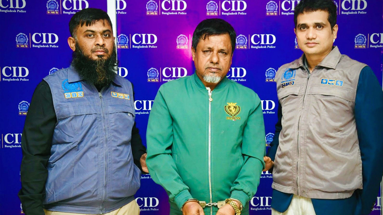 লিবিয়ার মরুভূমিতে ফেলে রাখা মানব পাচার চক্রের সদস্য নজির গ্রেপ্তার