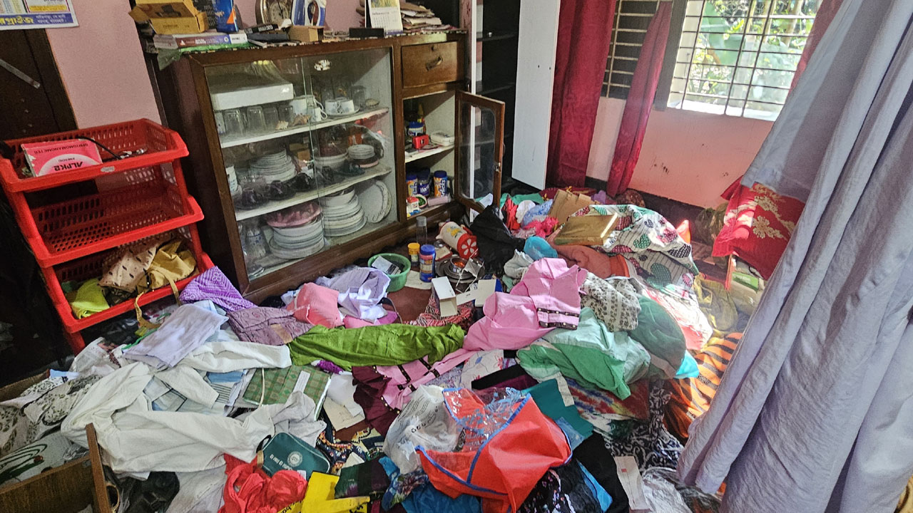 বাগেরহাটে জাপান প্রবাসীর বাড়িতে ডাকাতি, ১৬ ভরি স্বর্ণ ও টাকা লুট