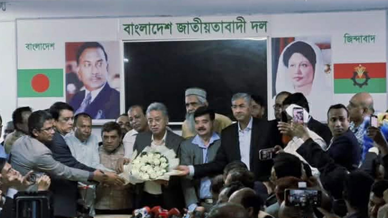 বিএনপিতে যোগ দিলেন শাহাদাত সেলিম, পেলেন লক্ষ্মীপুর-১ আসনের মনোনয়ন