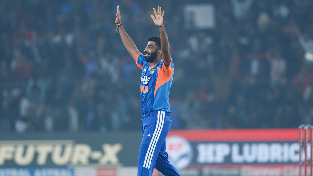 সাকিবদের এলিট লিস্টে নাম লেখালেন বুমরাহ