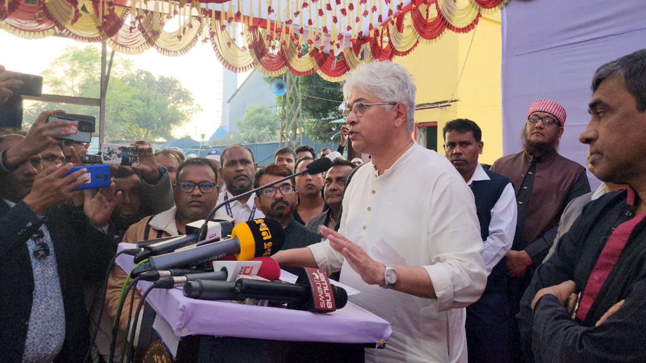 বন্ধ কলকারখানাগুলো চালুর উদ্যোগ নিয়েছি : শিল্প উপদেষ্টা