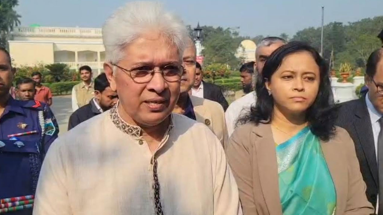 ‘দেশীয় চিনি শেষ না হওয়া পর্যন্ত বিদেশ থেকে আমদানি বন্ধ’ 