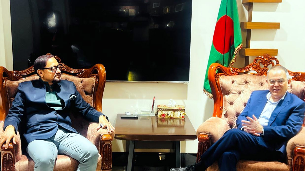 উন্নয়ন কার্যক্রমে শৃঙ্খলা আনতে নগর সেবা ব্যবস্থা জরুরি : চসিক মেয়র