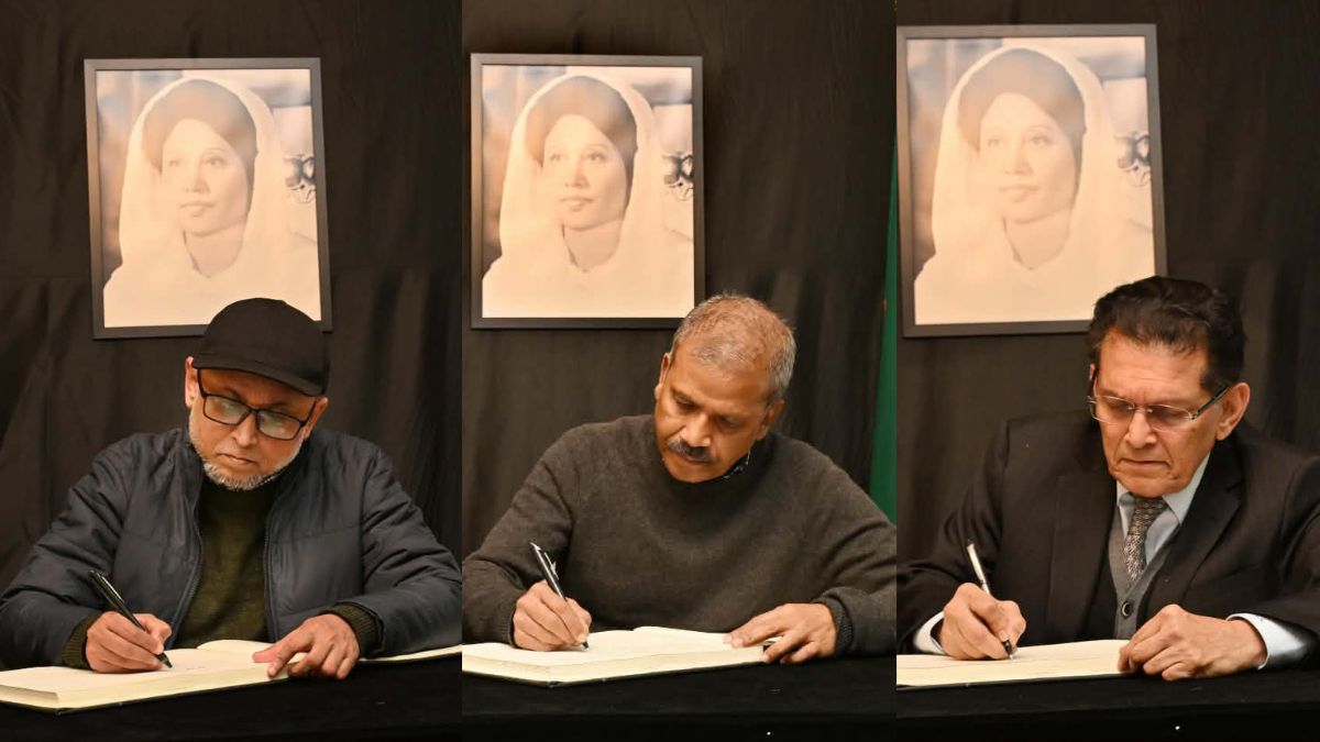 খালেদা জিয়ার মৃত্যুতে তিন উপদেষ্টার শোকবইয়ে স্বাক্ষর