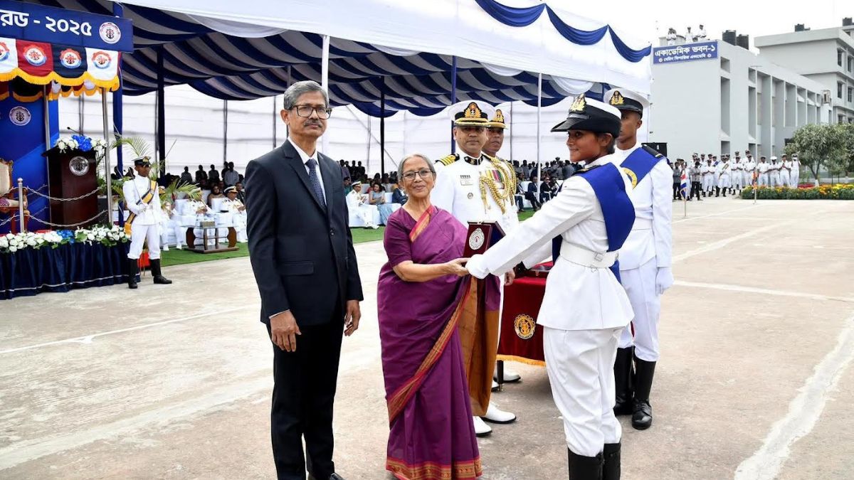 ক্যাডেটরা গভীর সমুদ্রের অকুতোভয় কাণ্ডারি হতে প্রস্তুত : উপদেষ্টা ফরিদা