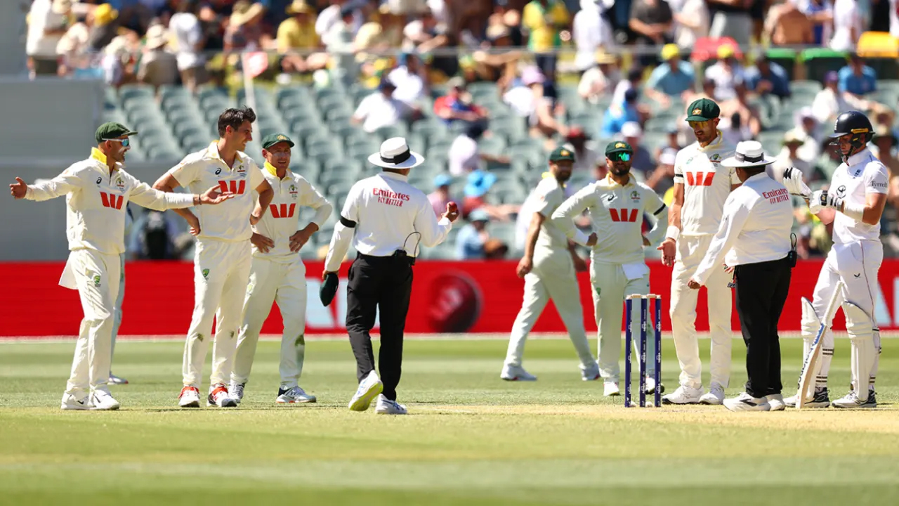 ডিআরএস নিয়ে বিতর্কের সমাধান কী হতে পারে জানালেন স্টার্ক