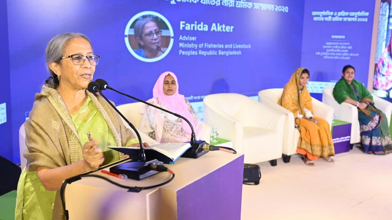 অনানুষ্ঠানিক শ্রমিকদের অধিকাংশই স্বীকৃতির বাইরে