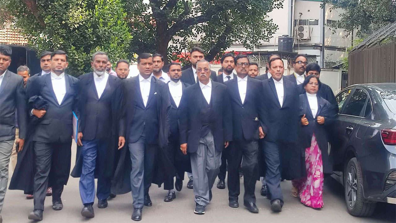 ব্যাখ্যা দিতে ট্রাইব্যুনালে বিএনপি নেতা ফজলুর রহমান