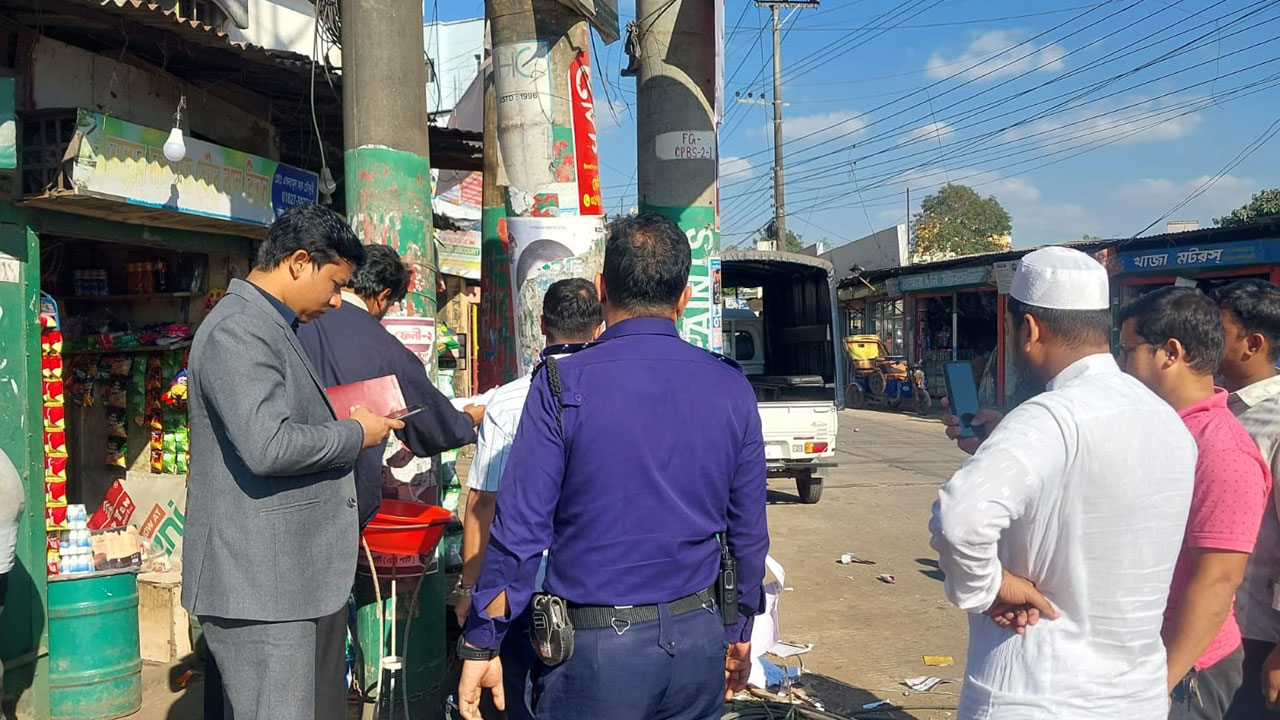 ফেনীতে বিএনপি-জামায়াতসহ ৫ দলের প্রার্থীকে জরিমানা