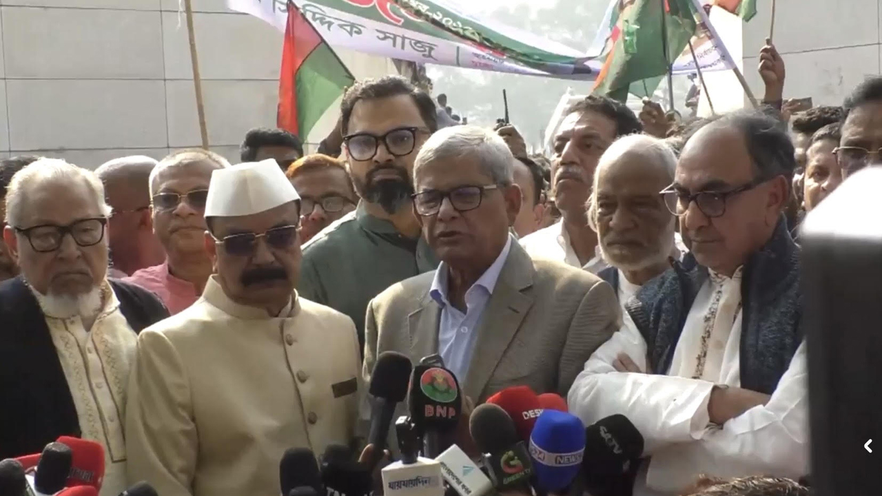 স্বাধীনতার শত্রুরা আবার মাথাচাড়া দিয়ে উঠতে চায় : মির্জা ফখরুল