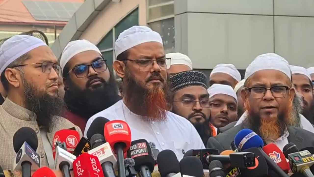 রাজনৈতিক মত ভিন্ন হলেও দেশে উন্নয়নে সবাইকে একসঙ্গে কাজ করতে হবে