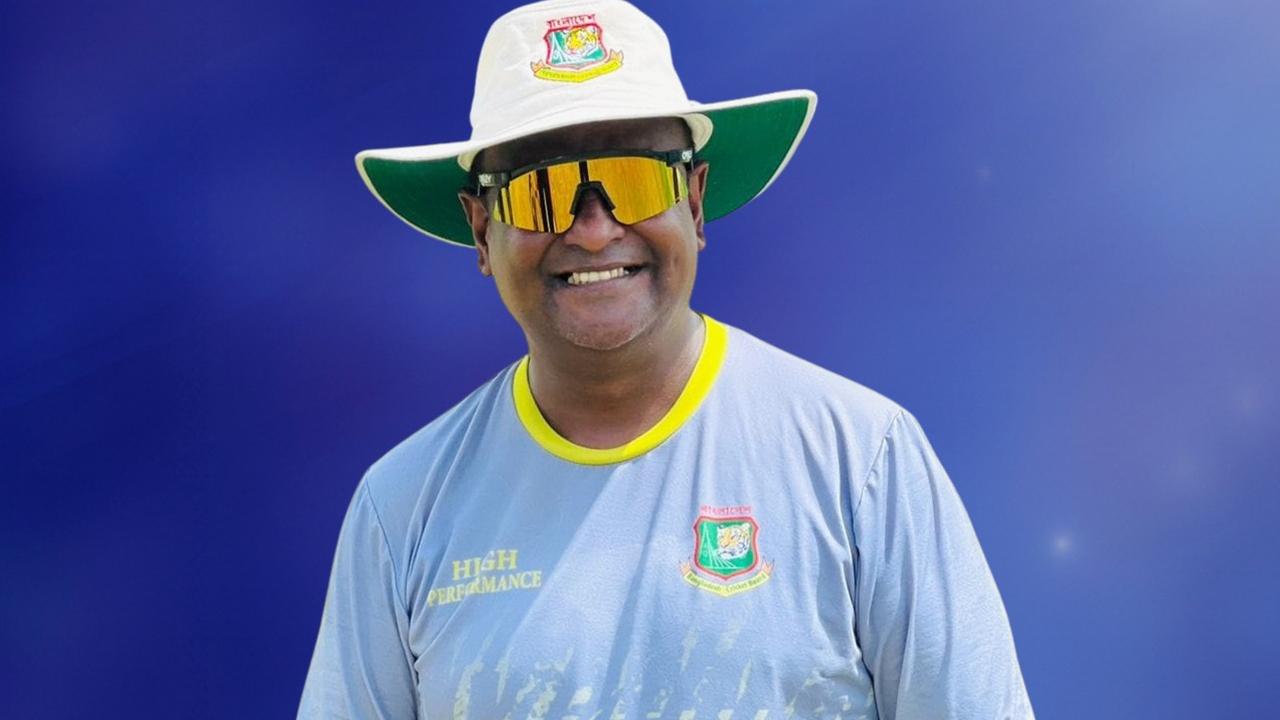 বিপিএলে ঢাকা ক্যাপিটালসের নতুন কোচ নিয়োগ