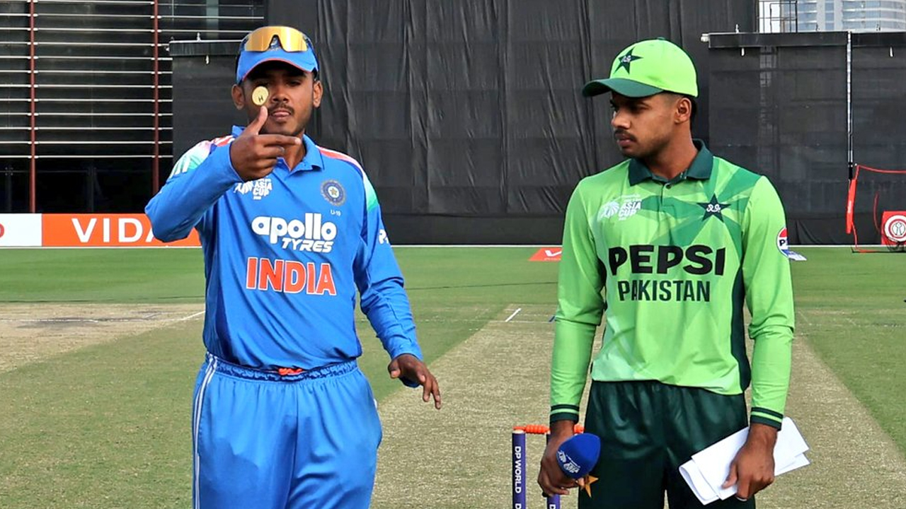 হাত মেলাননি ভারত-পাকিস্তান অধিনায়ক, হয়নি চোখাচোখিও