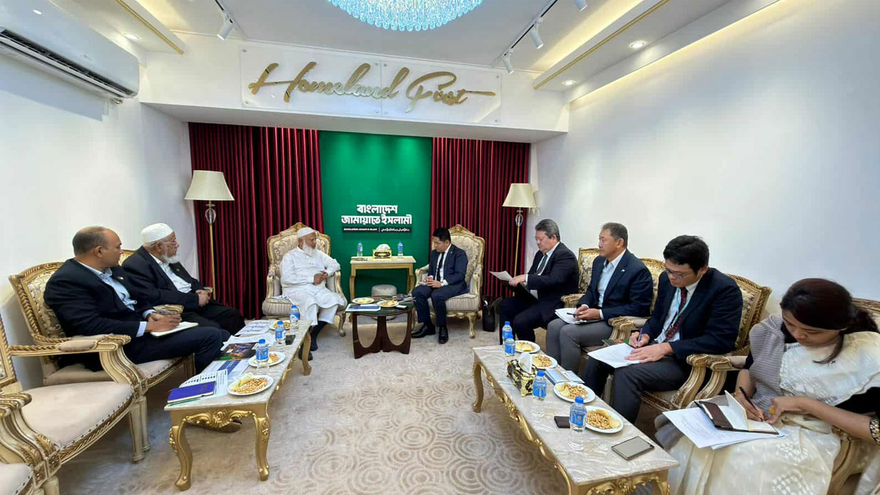 জামায়াত আমিরের সঙ্গে জাপানের ব্যবসায়ী প্রতিনিধি দলের বৈঠক