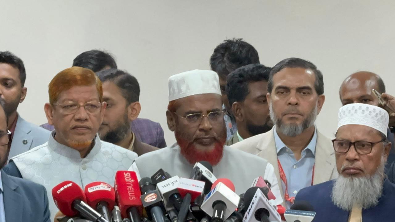 অবৈধ অস্ত্রধারীদের এখনই গ্রেপ্তার করতে হবে : জামায়াত