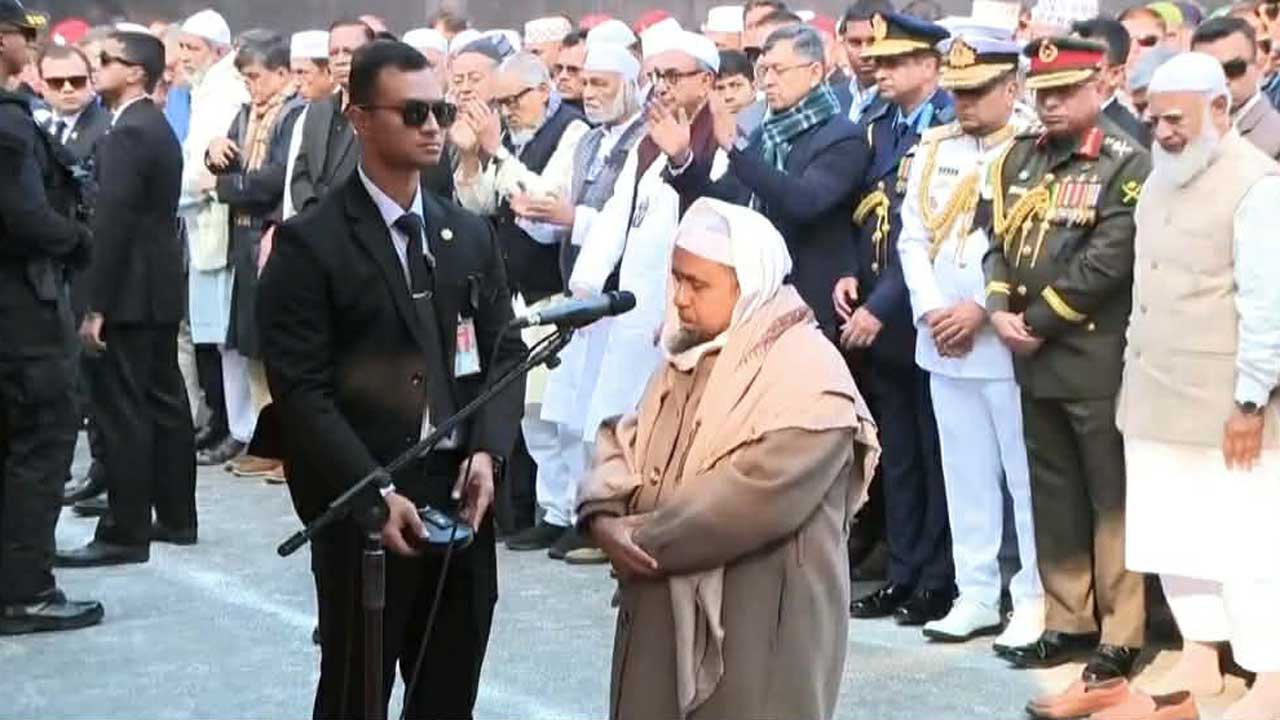 জনজোয়ারে খালেদা জিয়ার জানাজা অনুষ্ঠিত