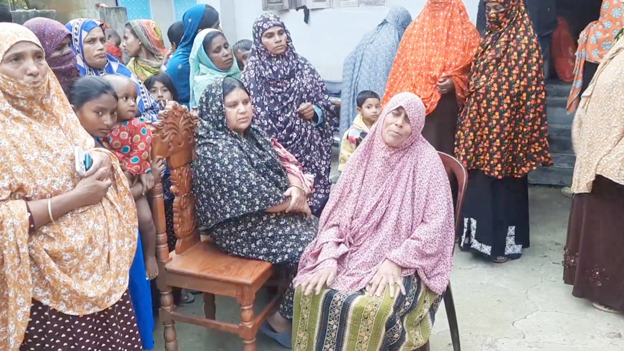 ছোট ভাইয়ের কুড়ালের কোপে বড় ভাই নিহত