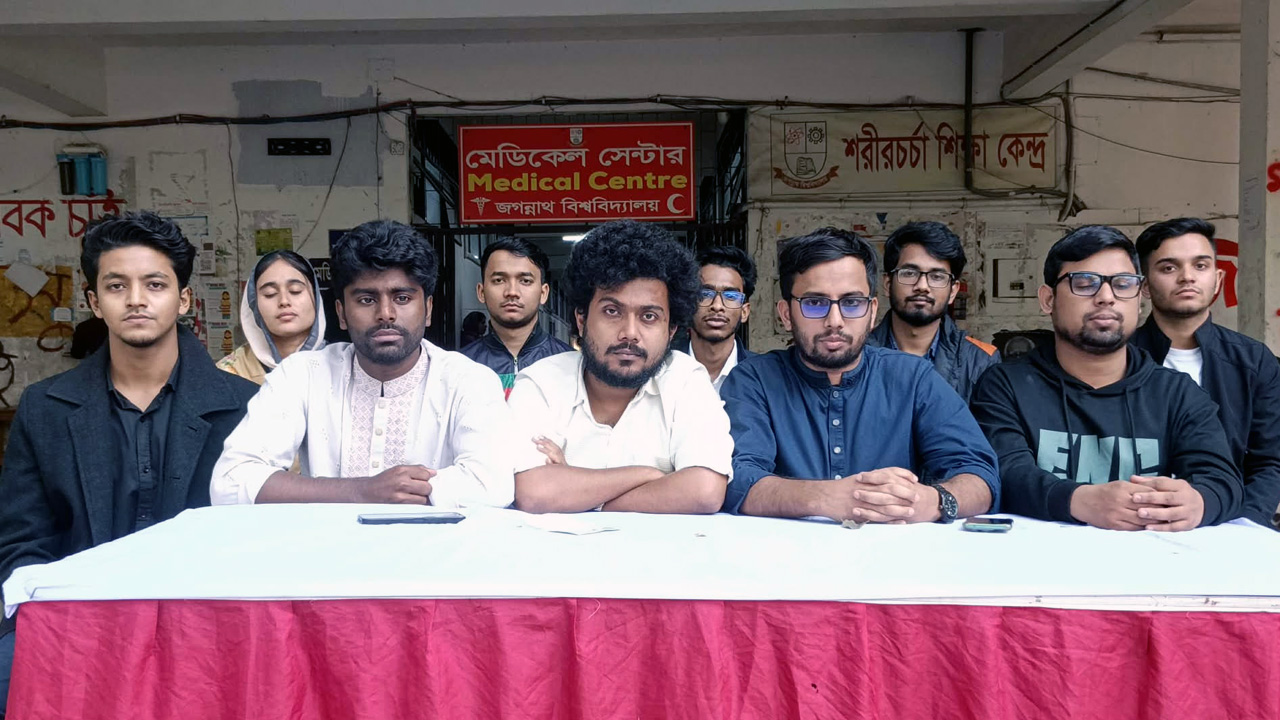 টাকার খেলায় মেতে উঠেছে জকসুর বিভিন্ন প্যানেল