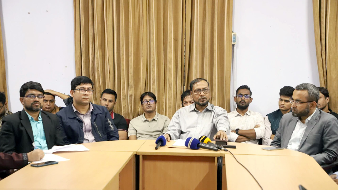 বিশ্বজিৎ হত্যার বিচার নিশ্চিত করতে আইনি সহায়তা দিতে চায় জবি শিক্ষক সমিতি