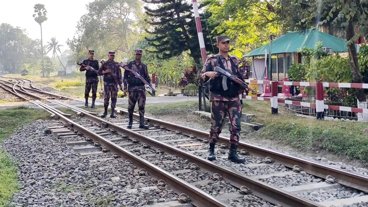 জয়পুরহাট সীমান্তে অতিরিক্ত বিজিবি মোতায়েন