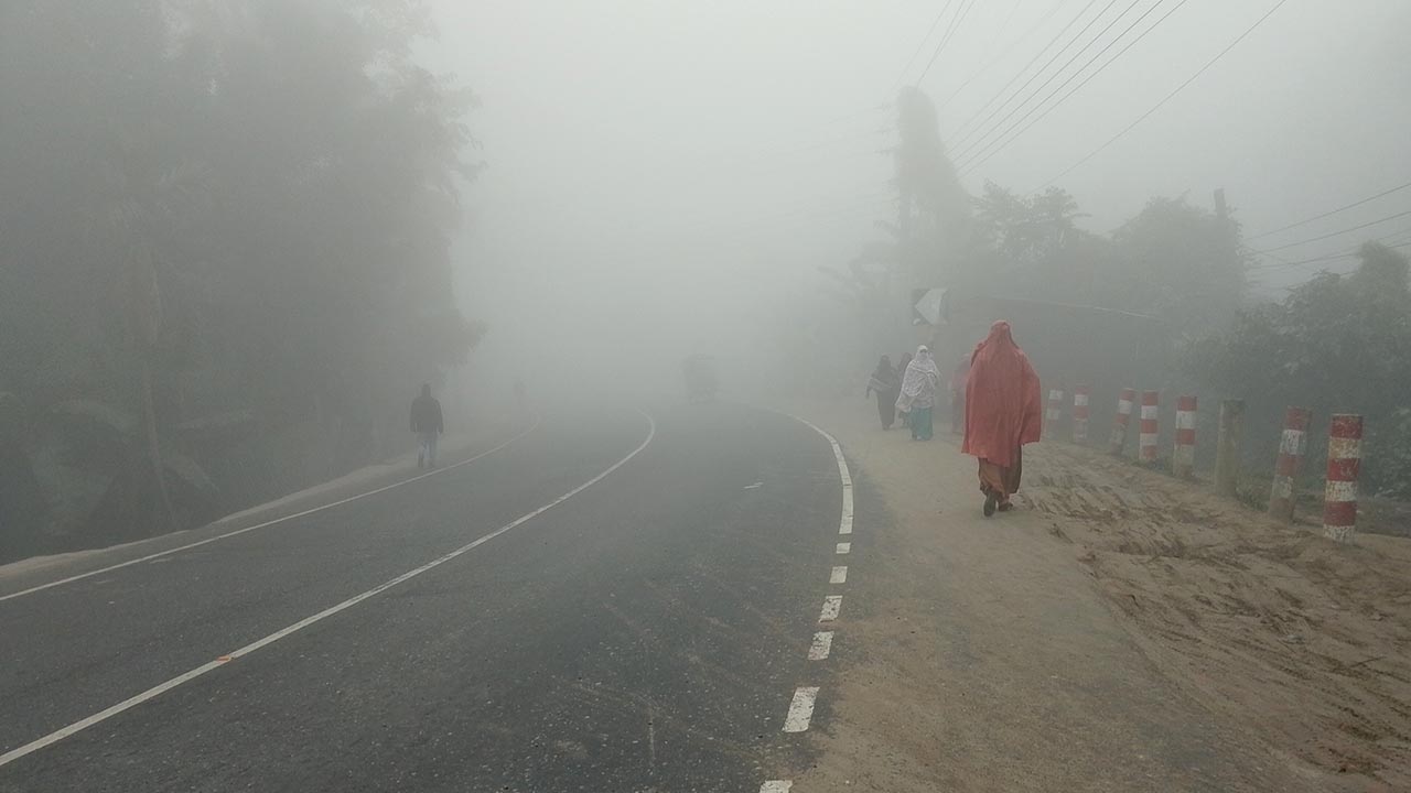 কনকনে ঠান্ডায় কুড়িগ্রামে জনজীবন স্থবির