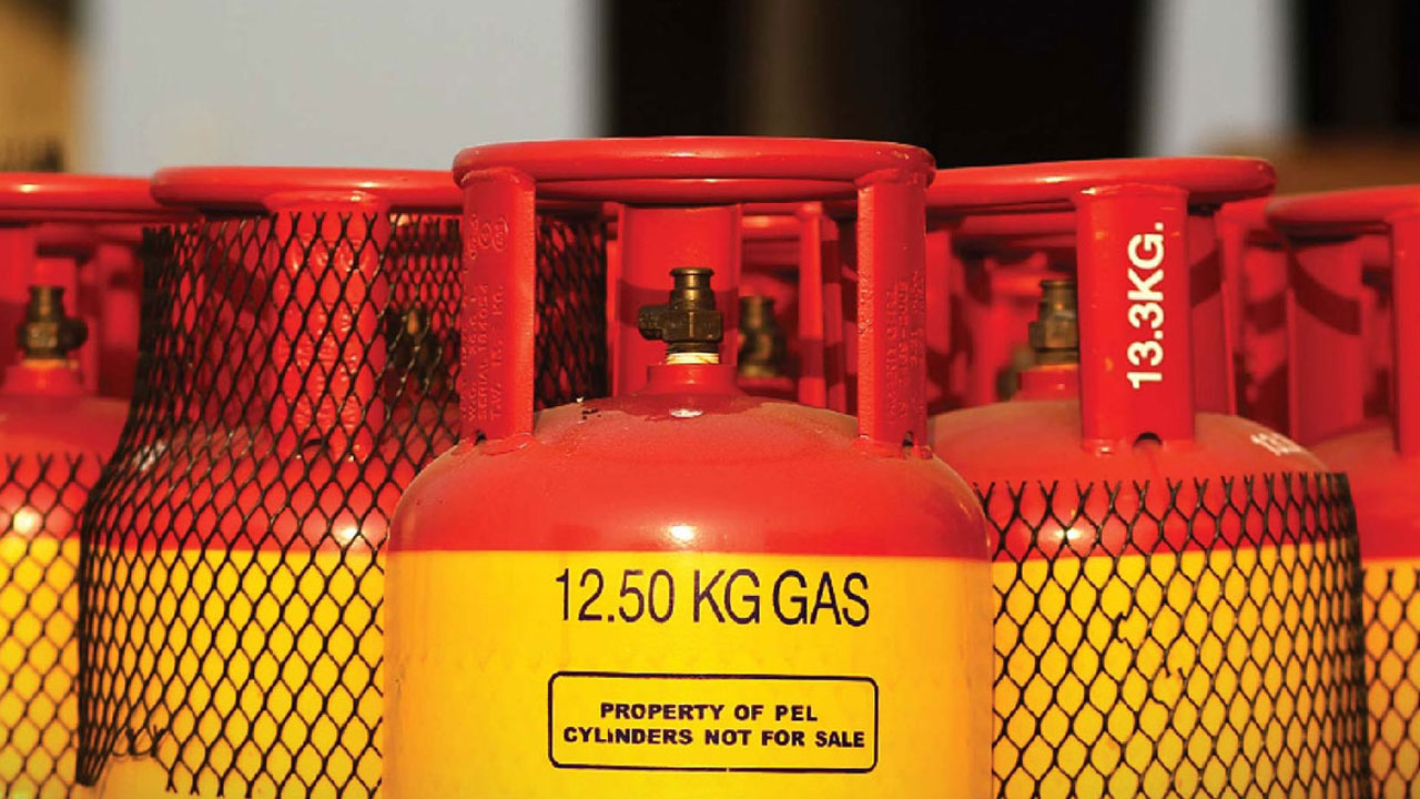 এলপিজির দাম বাড়ল ৩৮ টাকা