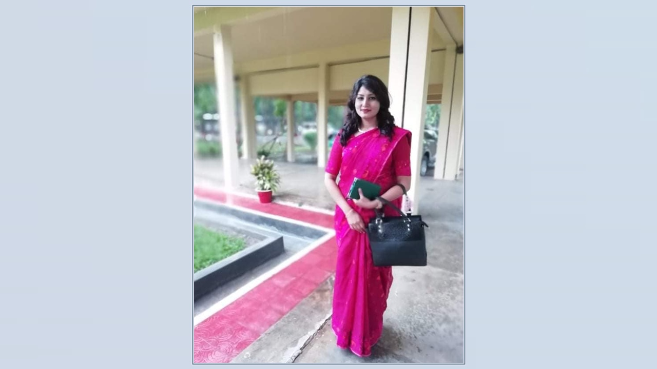 খাদ্য কর্তৃপক্ষের উপপরিচালক থেকে ইউএনও হলেন লাক্স সুন্দরী সোহানিয়া