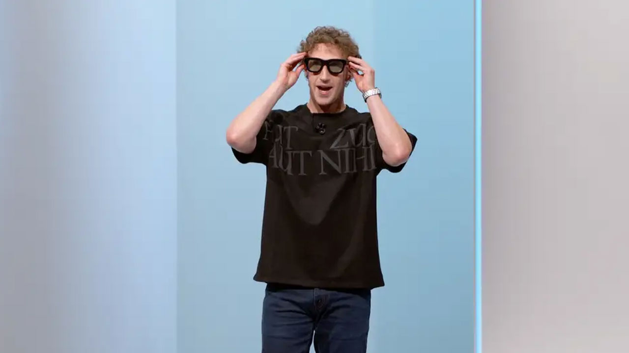 মেটার ‘ফিনিক্স’ মিক্সড রিয়েলিটি চশমার উদ্বোধন পেছাল