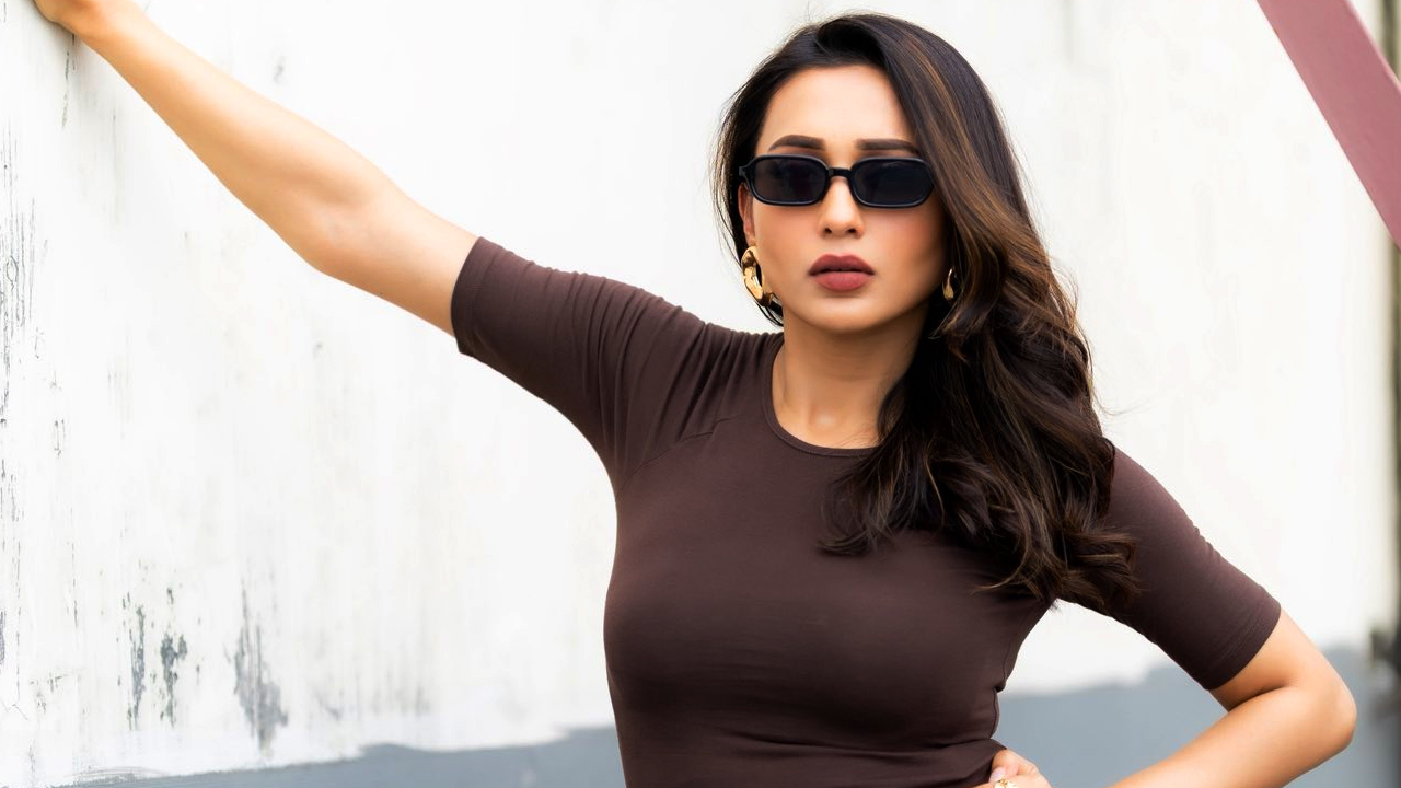 ‘সব আনন্দ মিস করছি’