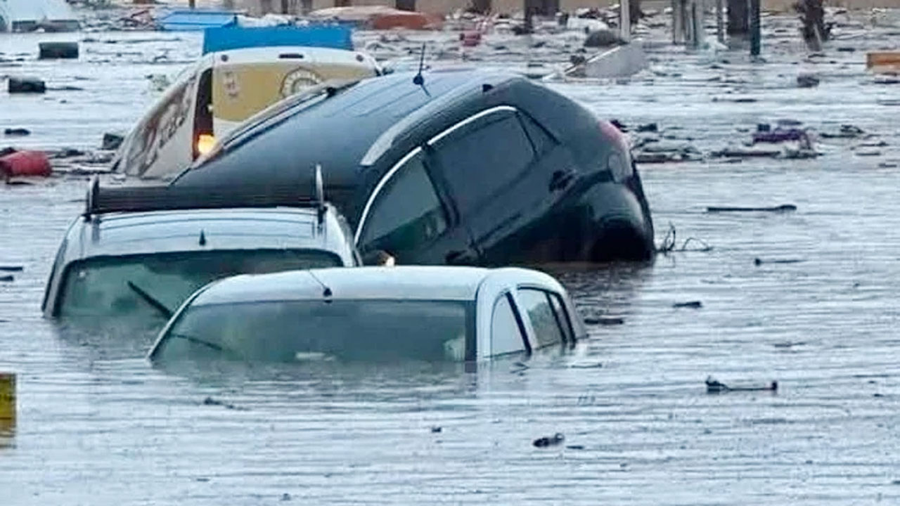 এক ঘণ্টার বর্ষণে মরক্কোতে আকস্মিক বন্যা, ২১ জন নিহত