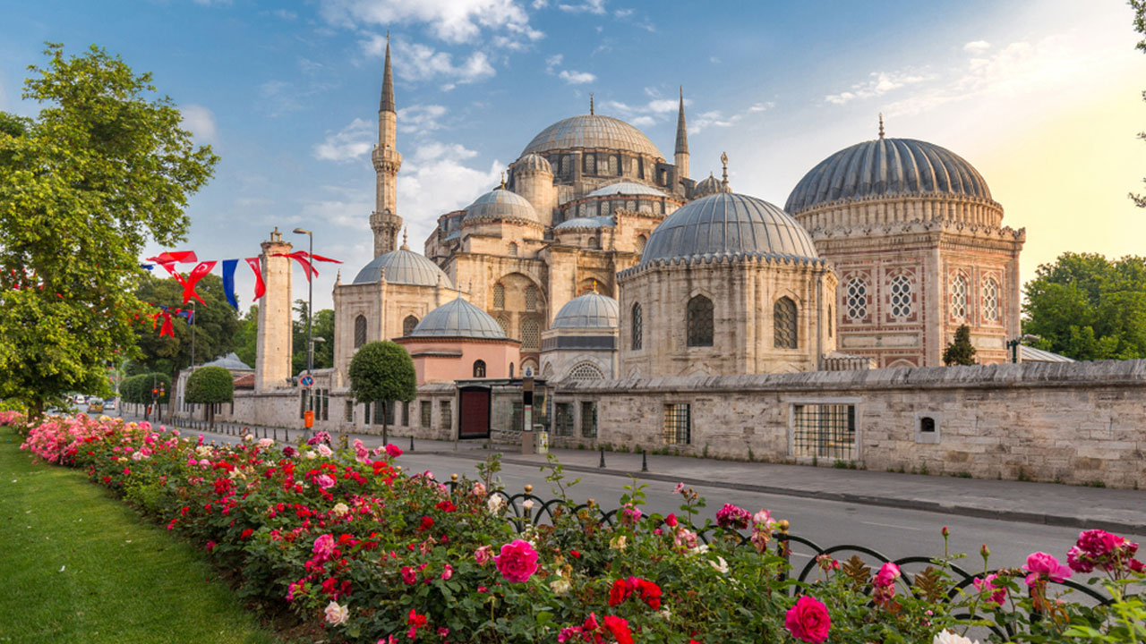 নামাজের সময়সূচি - ০৯ ডিসেম্বর ২০২৫