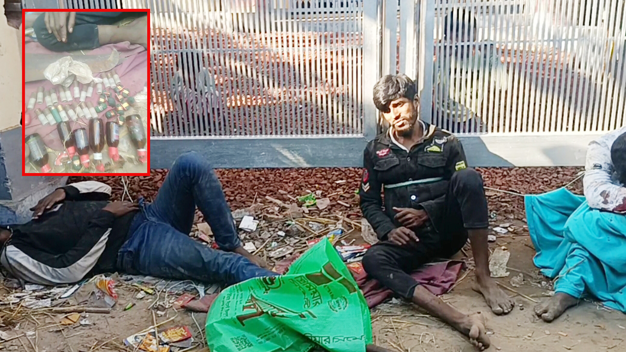 ডাকাতির সময় গণধোলাই, তিন যুবকের কাছ থেকে অস্ত্র উদ্ধার