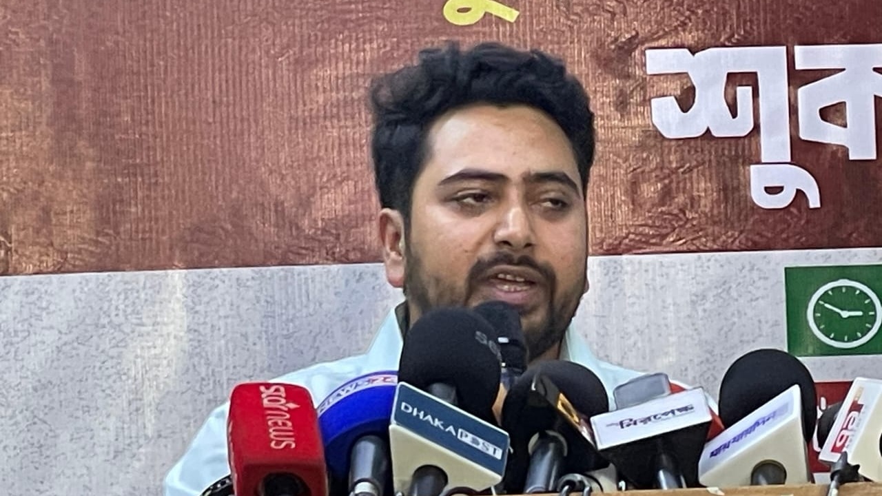 গণঅভ্যুত্থানের ফসল বিএনপি-জামায়াত সমানভাবে নিচ্ছে : নাহিদ ইসলাম