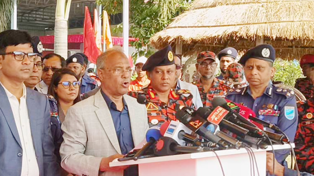 সরকারি বাহিনীর এককভাবে বড় দুর্যোগ মোকাবিলা করা কঠিন