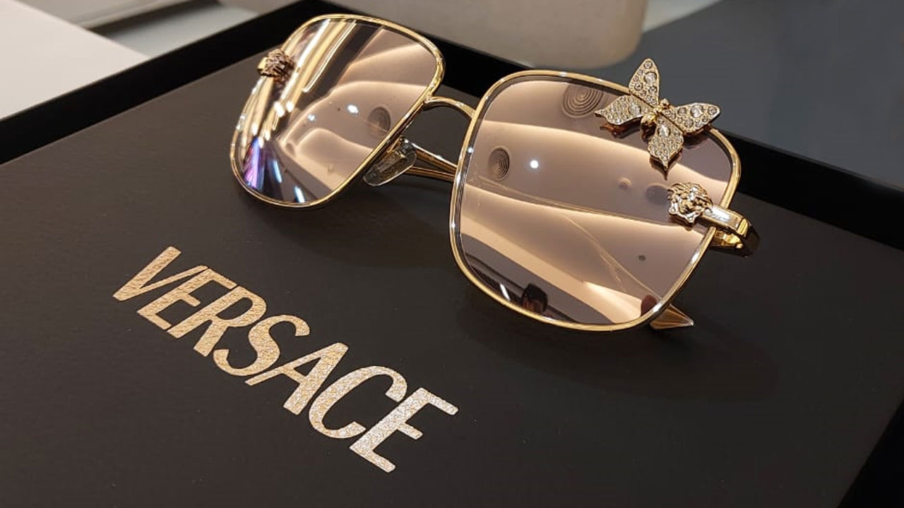 বিশ্বখ্যাত ব্র্যান্ডের আইওয়্যার হাউস ‘নাজার’