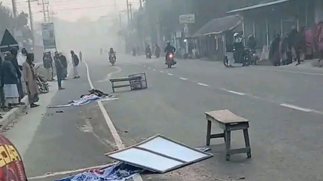 নীলফামারীতে পৃথক সড়ক দুর্ঘটনায় দুইজন নিহত