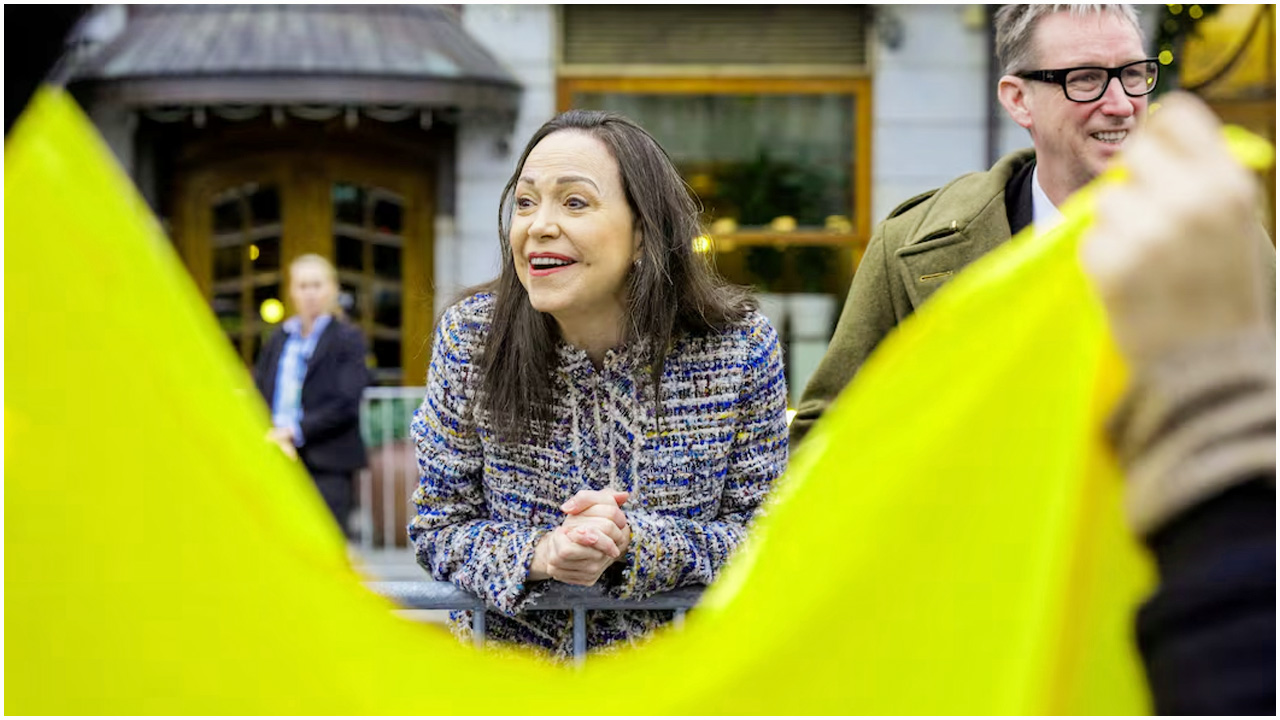 নোবেল নিতে যাওয়ার পথে আহত মাচাদো