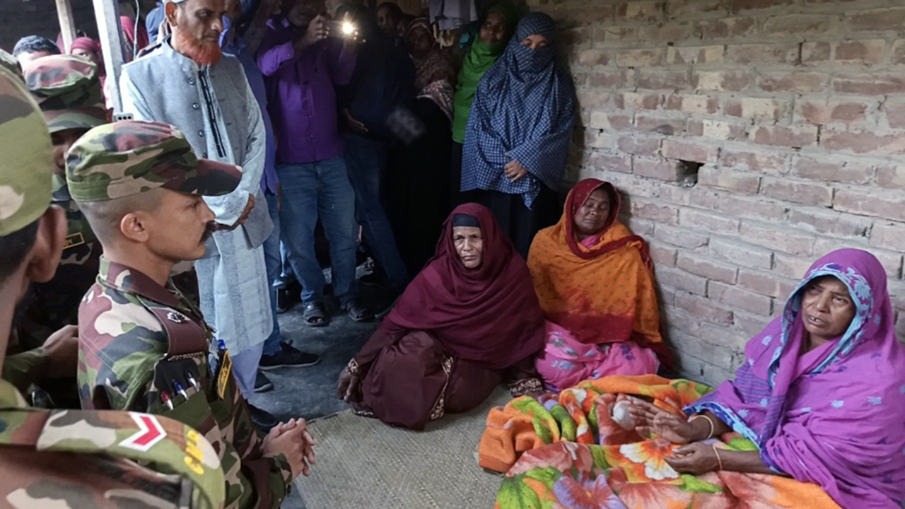 ‘আমাকে ভালো থাকতে বলে ছেলে নিজেই না ফেরার দেশে চলে গেল’