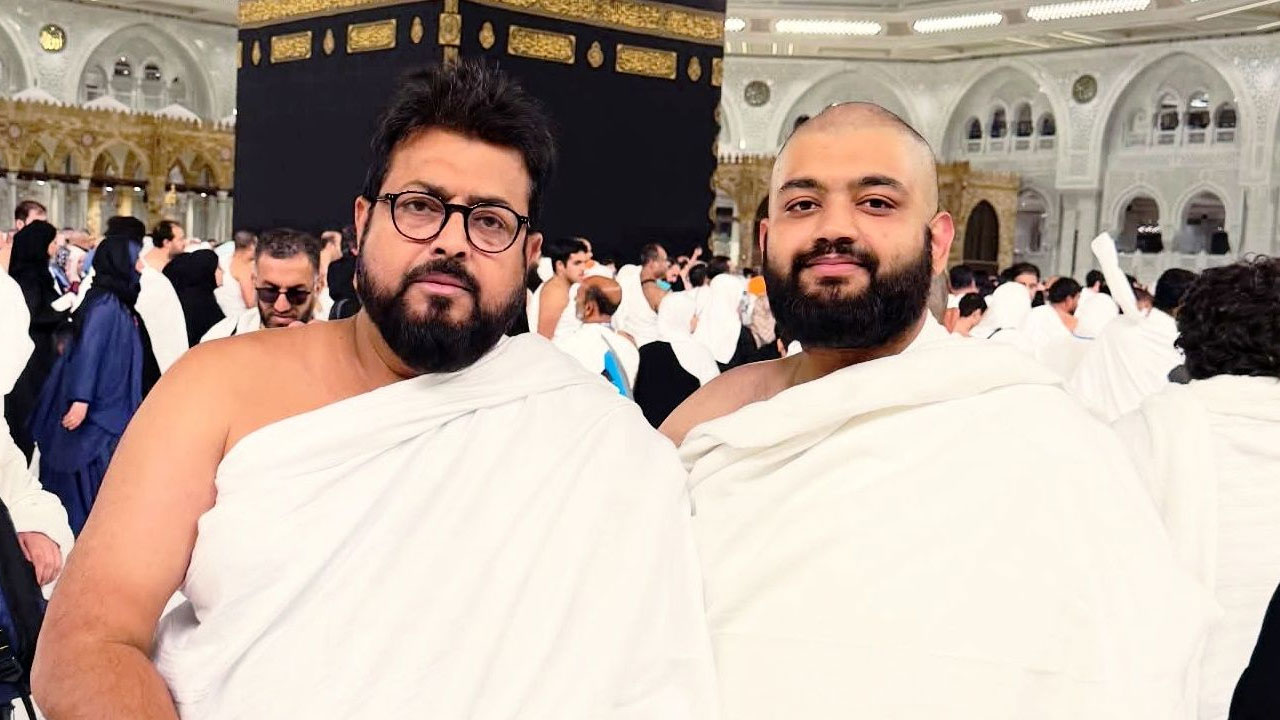 ওমরাহ-তে গিয়ে ছেলেকে দেখেই কাঁদলেন ওমর সানী