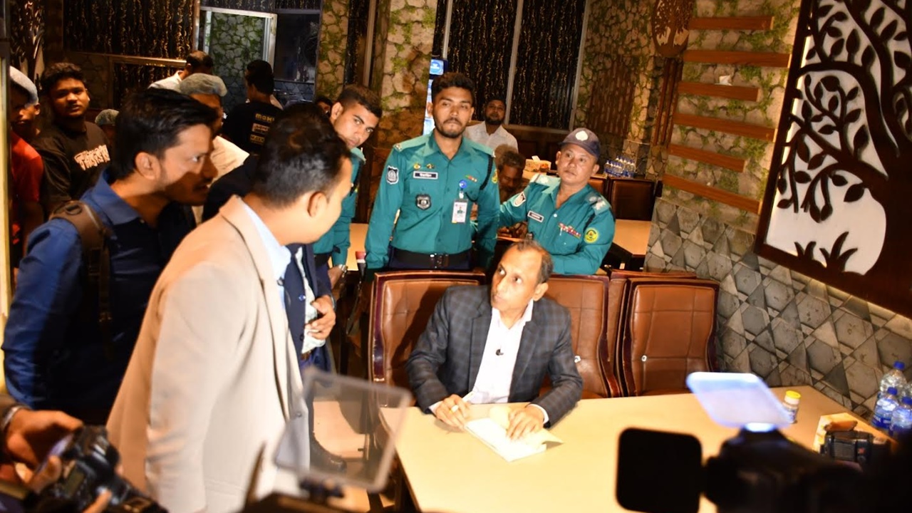 অস্বাস্থ্যকর পরিবেশ: চট্টগ্রামে কুটুমবাড়ি রেস্তোরাঁকে লাখ টাকা জরিমানা