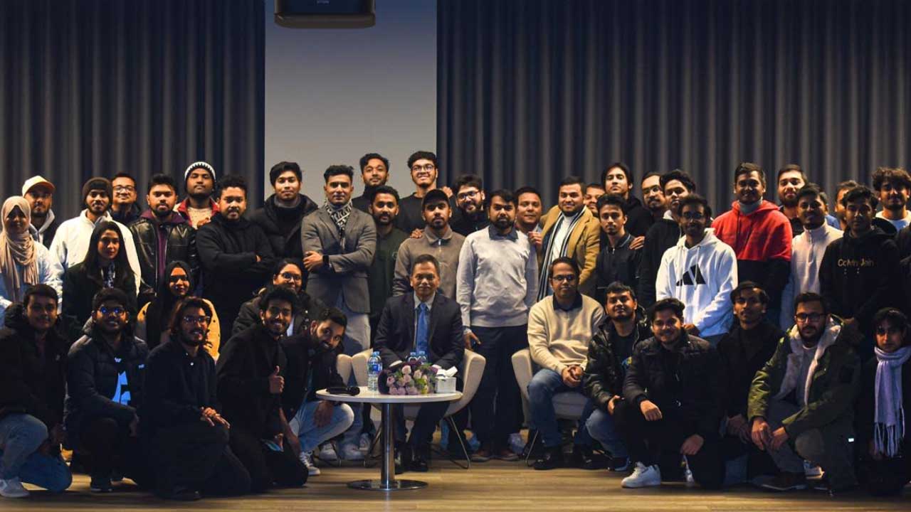 লিথুয়ানিয়ার প্রবাসী বাংলাদেশিদের সঙ্গে রাষ্ট্রদূতের মতবিনিময়