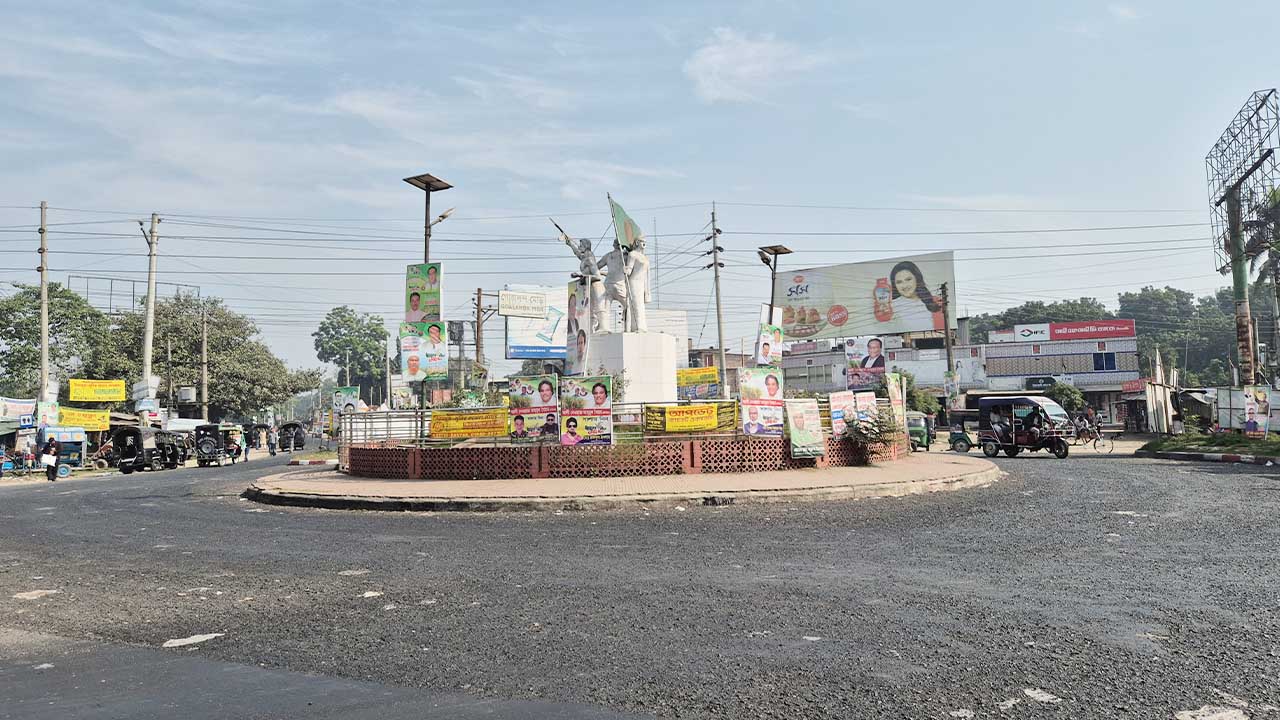 অবাঙালী ও বিহারিদের কারণে দেরিতে শত্রুমুক্ত হয় রাজবাড়ী