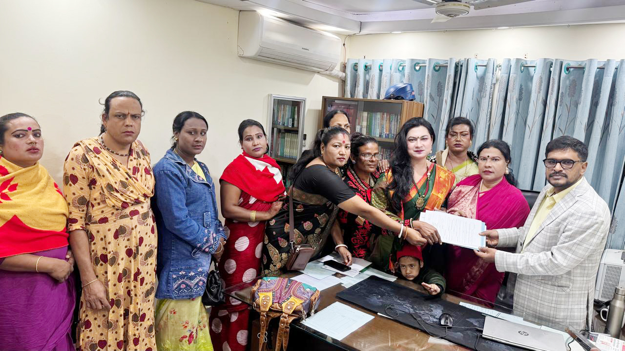 তৃতীয় লিঙ্গের রানী আবারও ভোটের মাঠে