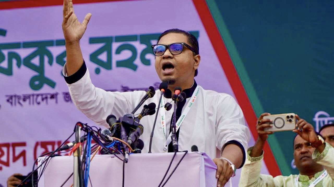 যারা সংস্কার মানে না, তাদের লাল কার্ড দেখাবো : রাশেদ প্রধান