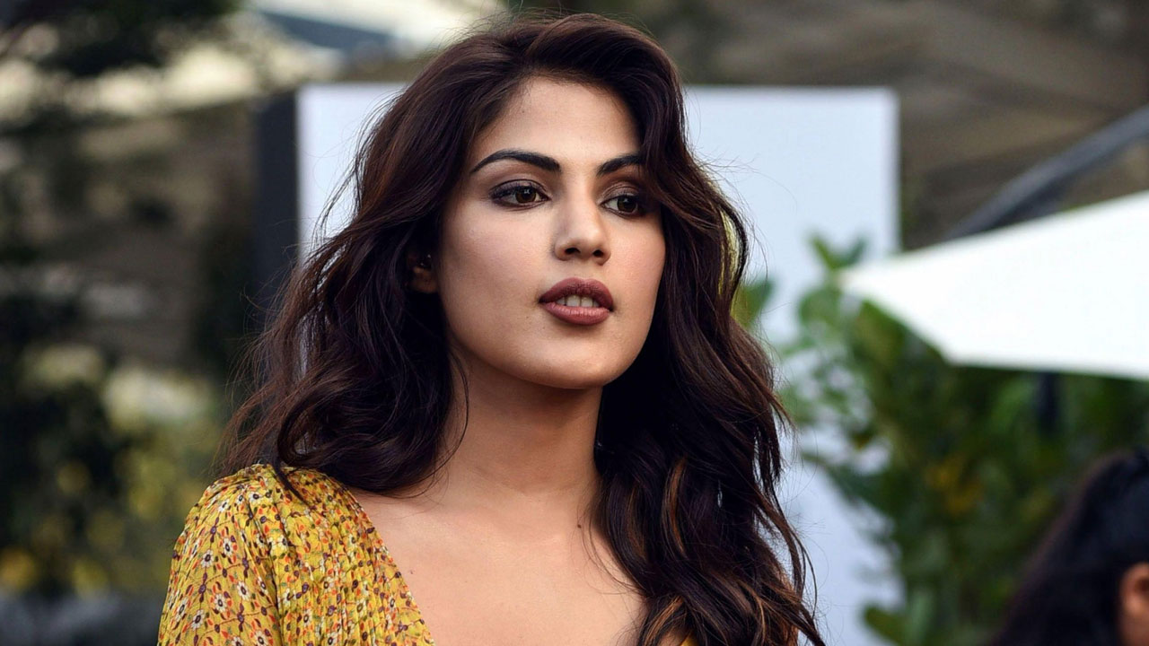 অভিনয় করেন না, তবুও কোটি টাকার মালিক এই অভিনেত্রী!