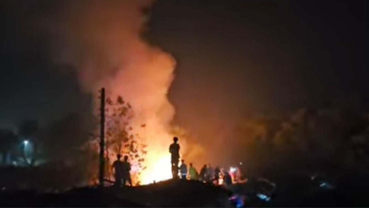 কক্সবাজারের উখিয়ায় রোহিঙ্গা ক্যাম্পে আগুন