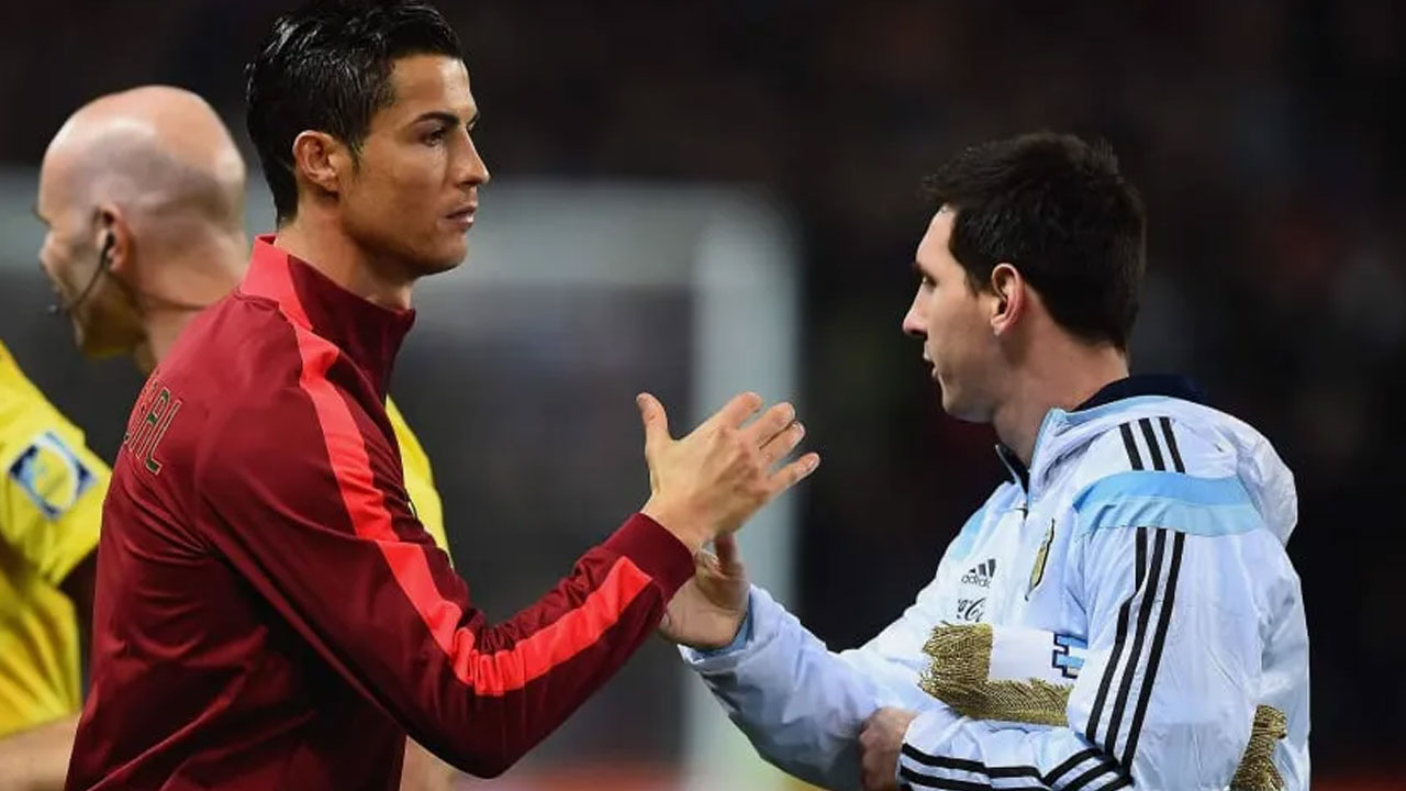 বিশ্বকাপে সেমিফাইনালের আগেই মেসি-রোনালদোর লড়াই