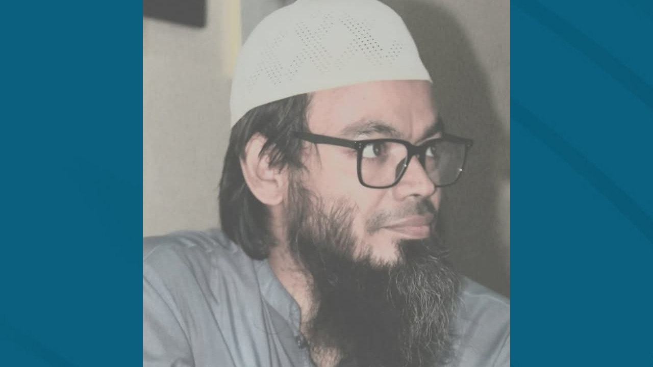 বেগম রোকেয়াকে 'কাফির-মুরতাদ' লেখা পোস্টটি সরিয়ে নিলেন রাবি শিক্ষক